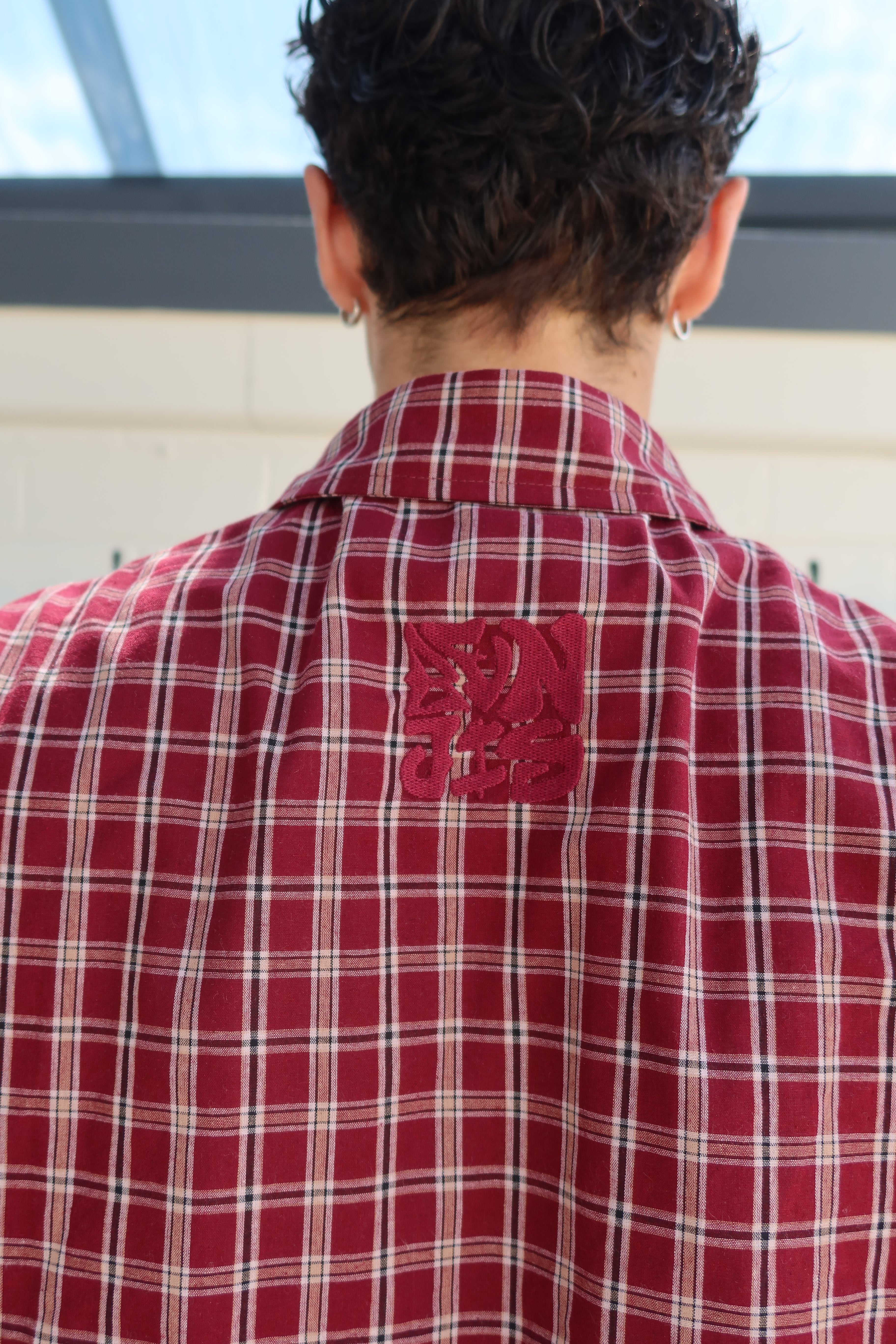 CHECKERED LONG SLEEVE BUTTON UP [DARK RED]