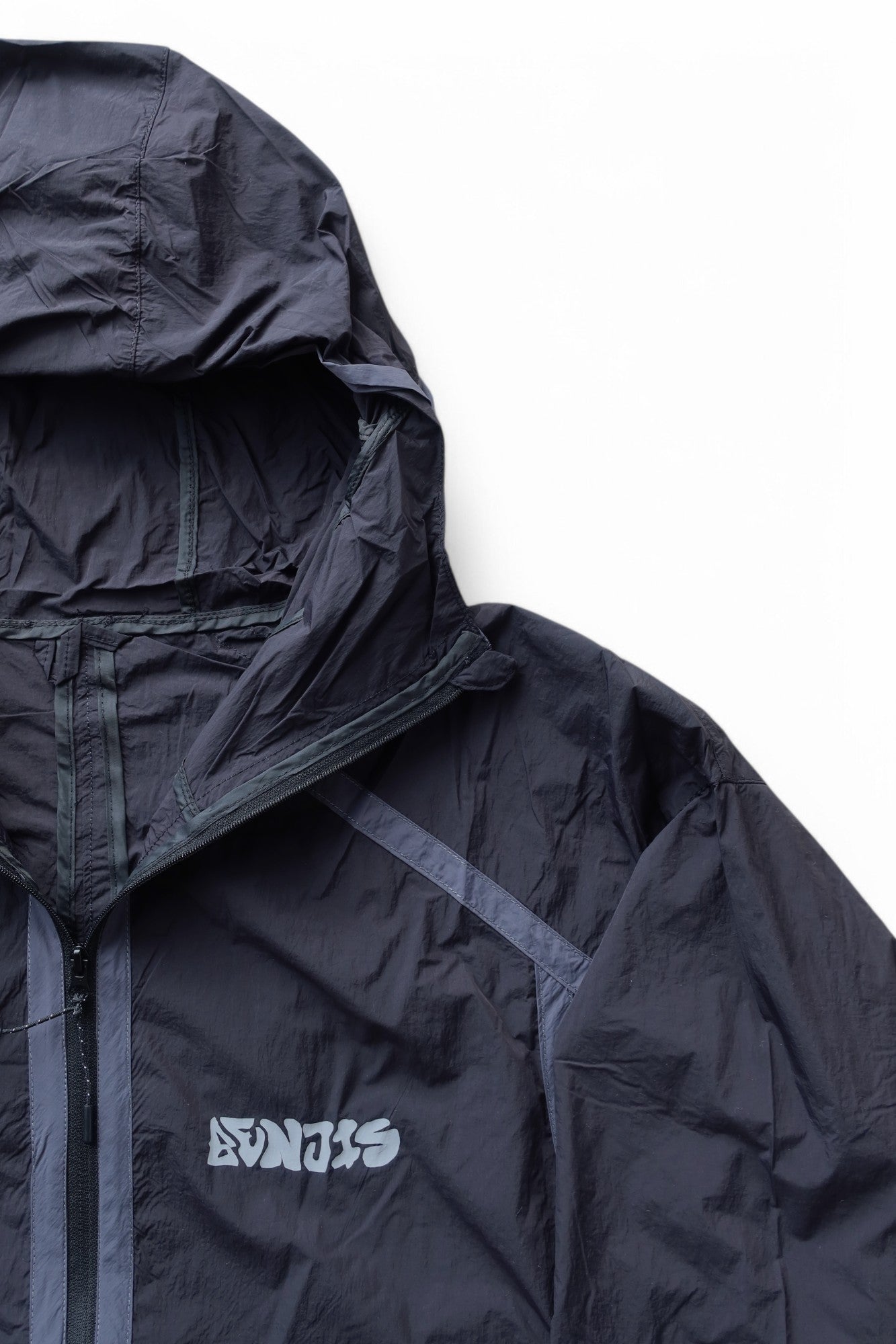BLACKOUT SHELL [BLACK]