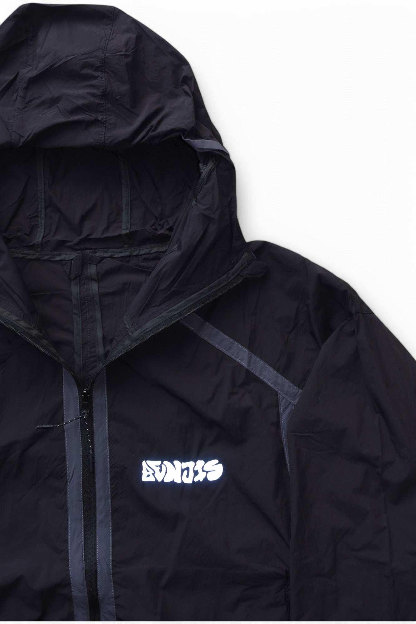 BLACKOUT SHELL [BLACK]